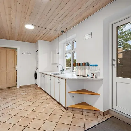 Casa vacanze Kerttuli - 540m From The Sea By Interhome Bøtø By
