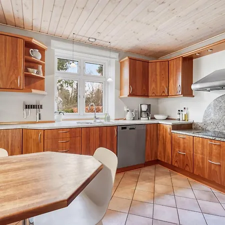 Holiday home Kerttuli - 540m From The Sea By Interhome
